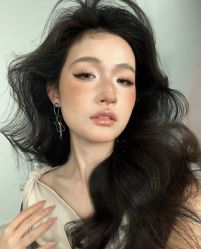 -明天见·化妆造型工作室