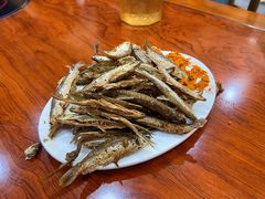 -黄利砖万峰林布依特色酸笋牛肉馆