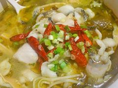 -渝是乎酸菜鱼·川渝小炒(新世界百货望京店)