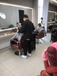 -侨治发型