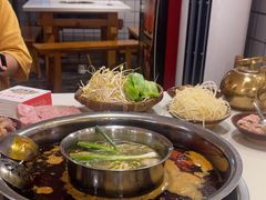 -岗上渣渣老火锅(两路口店)