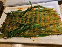 烤韭菜-喝丢一只鞋辣炒海鲜小烧烤(三八广场店)