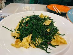 沙葱炒蛋-乡村馕坑肉·烧烤·新疆菜·本地人更爱吃(阿勒泰首店)