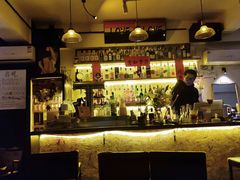 -Mx.cocktail bar