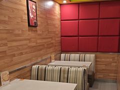 -尊宝比萨(华景新城店)
