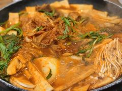 土豆排骨火锅-喇喇排骨火锅·传统韩式脊骨汤(望京西园总店)