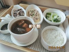 -臻儿屿月子会所(茶山店)