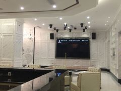 -皇马纯KTV·量贩·聚会(民治店)
