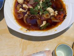 -休记光头香辣蟹干锅(绵竹店)