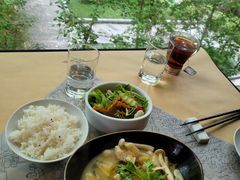-穹六人间 people 6(岳阳路店)