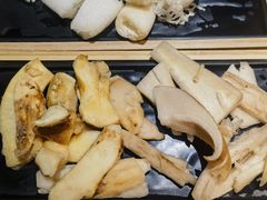 -一朵菌·野生菌探索家火锅(南亚店)