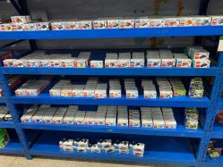 -逝水玩具折扣店
