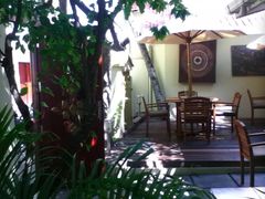 -Sala Thai Restaurant