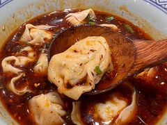 -魔都三兄弟酸辣粉·蘸卤炸串(虹桥万科店)