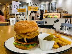 -HELLO 27 意面·沙拉·帕尼尼