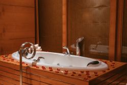 -青岛香格里拉·氣水疗中心