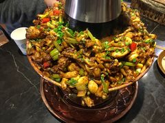 -巴四老城区炭火蛙锅(张江店)