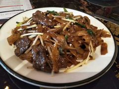 炒河粉-皇后餐厅-煲仔·小菜·打边炉(古北店)