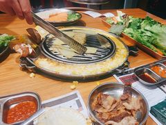 -青瓦炭韩潮烤肉(花园道店)