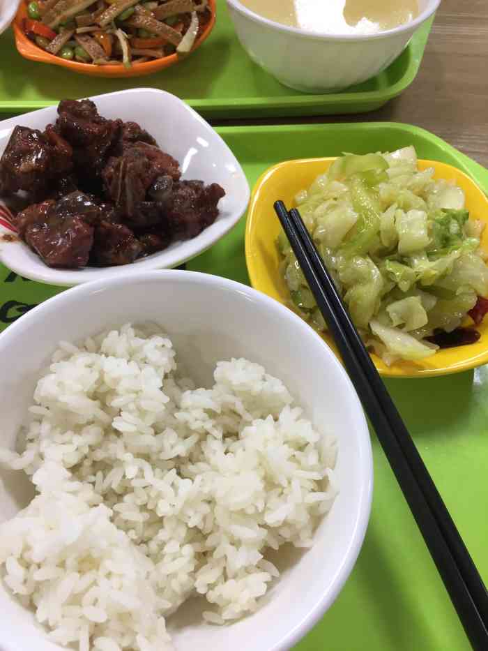 千喜鹤-"据说某某医院的食堂特别难吃,出差前特地去."-大众点评移动版