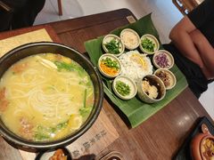 -银米·云南传统过桥米线(双廊黑金冠店)