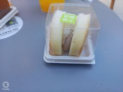 -奈雪的茶(亨特国际广场店)