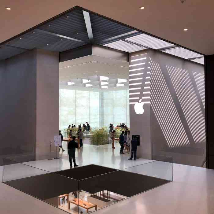 apple store(澳门银河店)-"每次住万豪时,都必经这.永远那么多人. .