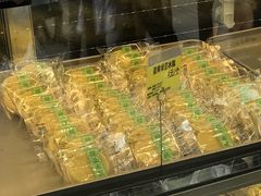 绿豆冰糕-鲍师傅糕点(江苏路店)