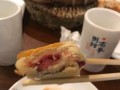 金牌榴莲酥-南拳十三姨·潮汕砂锅粥(世纪金源店)