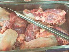 -标记美食新鲜猪杂(兴南大道店)