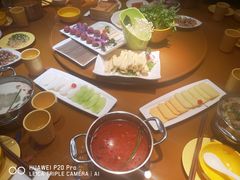 -龙记斑鱼火锅鲜切牛肉自助(红山路店)