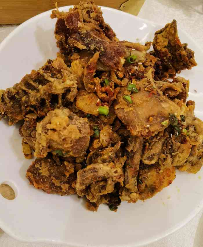 金百万(涿州店)-"食物很好,烤鸭最好吃!环境不好,桌子太小.