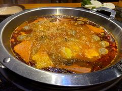 -憨孃孃·重庆老火锅(红山黑金店)