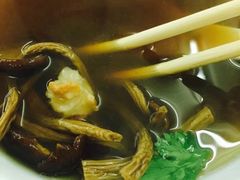 -猪脚洪隆江猪脚饭