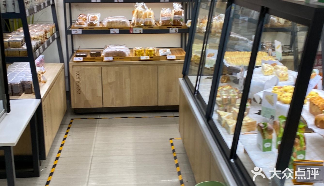 这会儿胸口堵的厉害，正好走到仟吉，就给自己放松一下