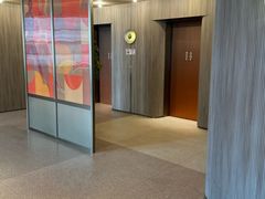 -桔子酒店(上海西藏北路地铁站店)