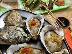 -蚝哥花姐湛江烤生蚝(美丽湾市场店)