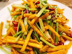 干煸藕丝-鑫胜私房菜(球场路店)