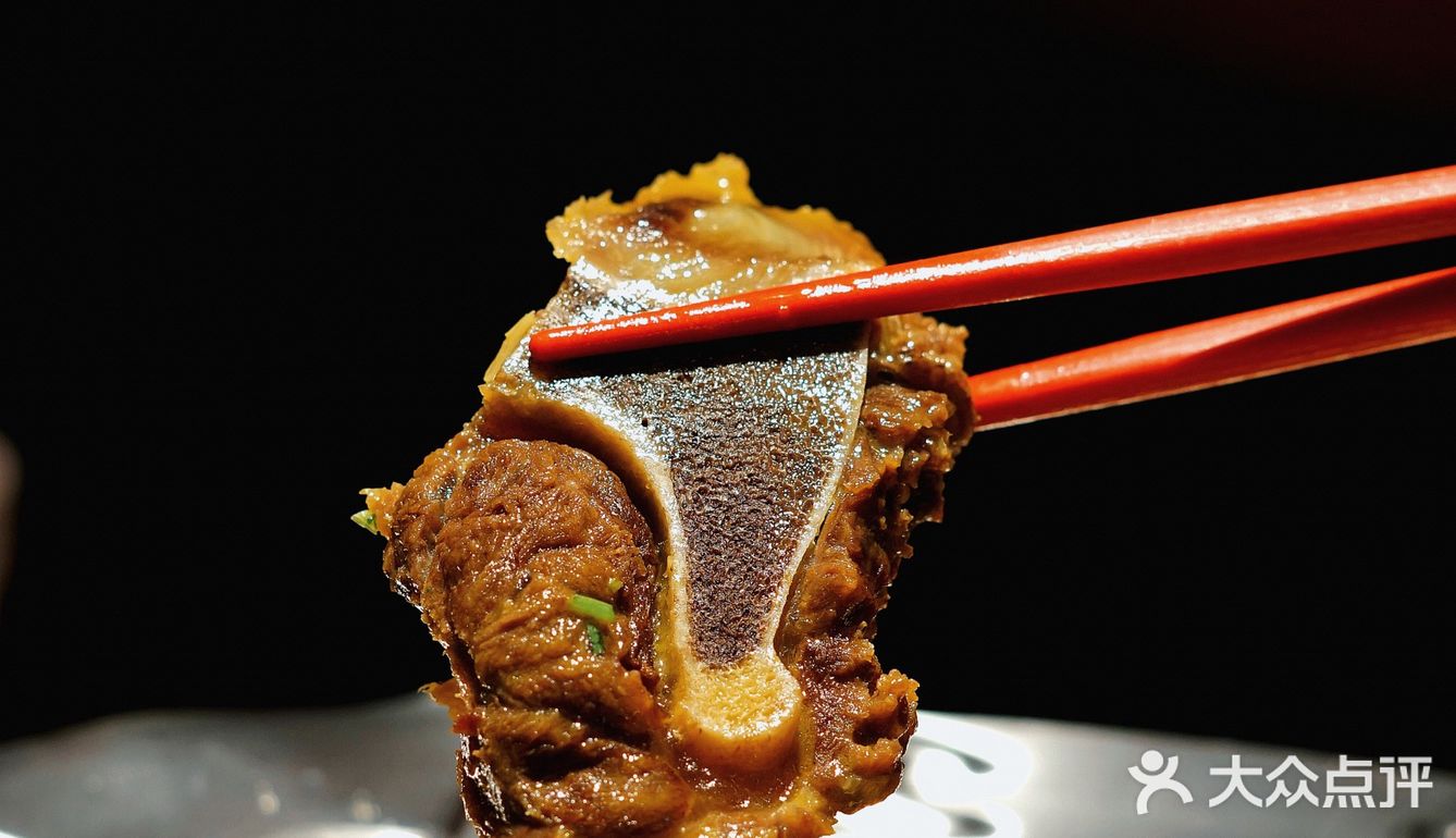 成都探店｜鲜香美味的胶汁牛杂，一煲带你牛气冲天！😄😄