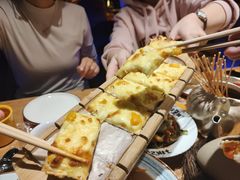 榴芒披萨-喝丢一只鞋海鲜烧烤·海肠捞饭(东关街店)