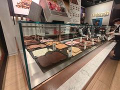 -Laderach 莱德拉(上海环贸iapm店)