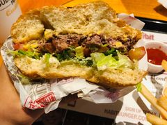 -The Habit Burger Grill 哈比特汉堡(复兴soho店)