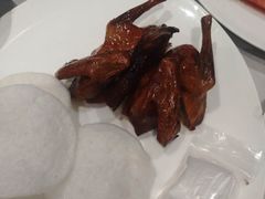 脆皮乳鸽-丰鲤楼•闽南茶楼(仟禧汇店)