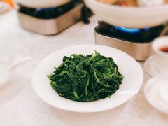 清炒豌豆苗-亢龙太子酒轩(东湖店)
