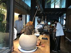 大堂-Metal hands·铁手咖啡