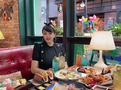 -Famous肥猫墨西哥音乐餐吧(五棵松华熙LIVE店)