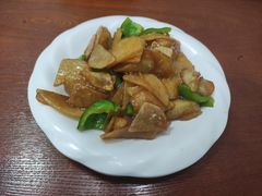 -东北风味思缘食府(对湖路店)