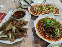 -洪霞餐馆