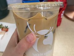 陨石厚乳拿铁-瑞幸咖啡(7号国际商业中心店)