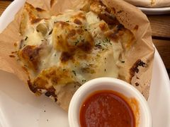 -城市大道红炉披萨烘焙坊